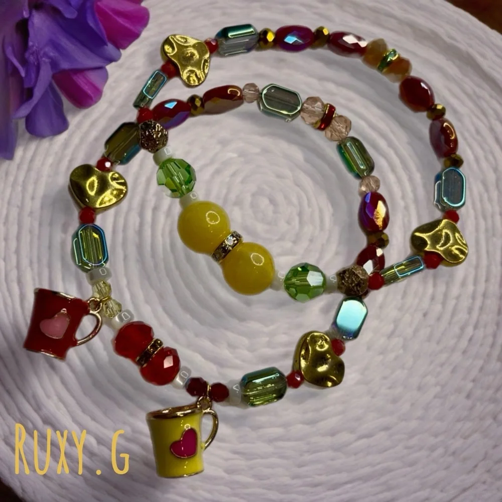 Multicolor Beaded Bracelet Set - Picture 3 of 12